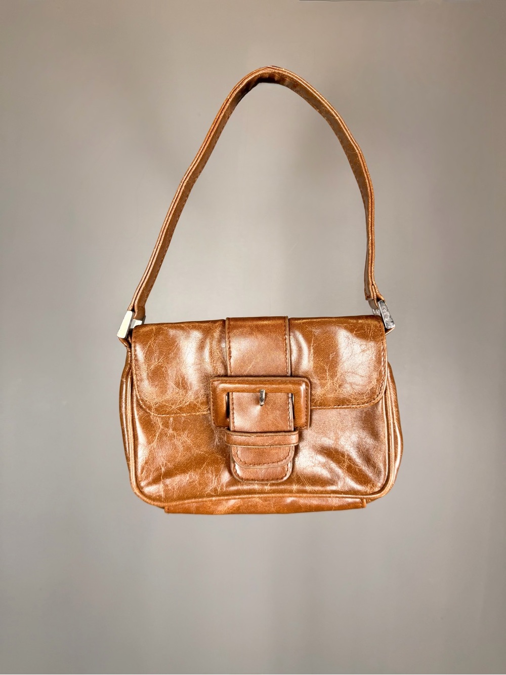 GUESS Vintage Y2K 90s Brown Buckle Shoulder Bag Baguette Faux Leather Retro